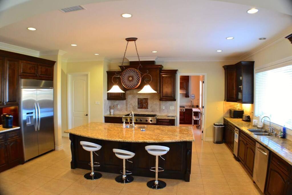 Que Syrah Temecula - Villa With 9 Bedroom 7 Ba With Spa In Wine Country Exterior photo